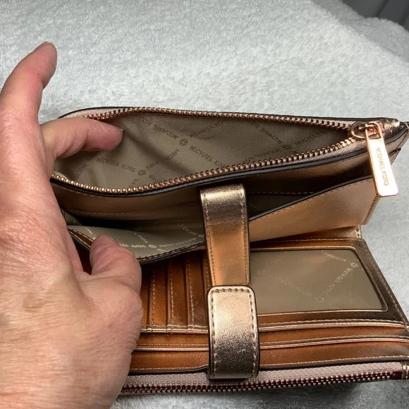 Michael Kors Jet Set Travel Large Double Zip Wristlet - Picture 6 of 16